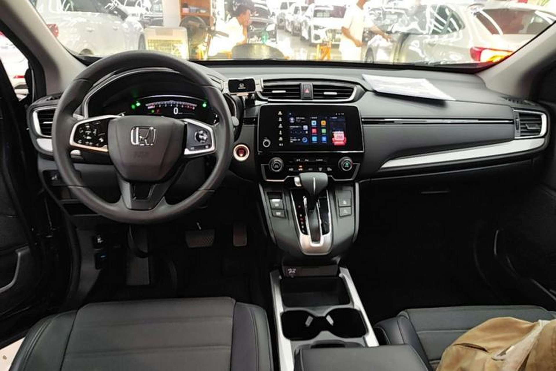 Used Honda CR-V 2021 240TURBO CVT Two-Wheel Drive Urban Edition Center Console