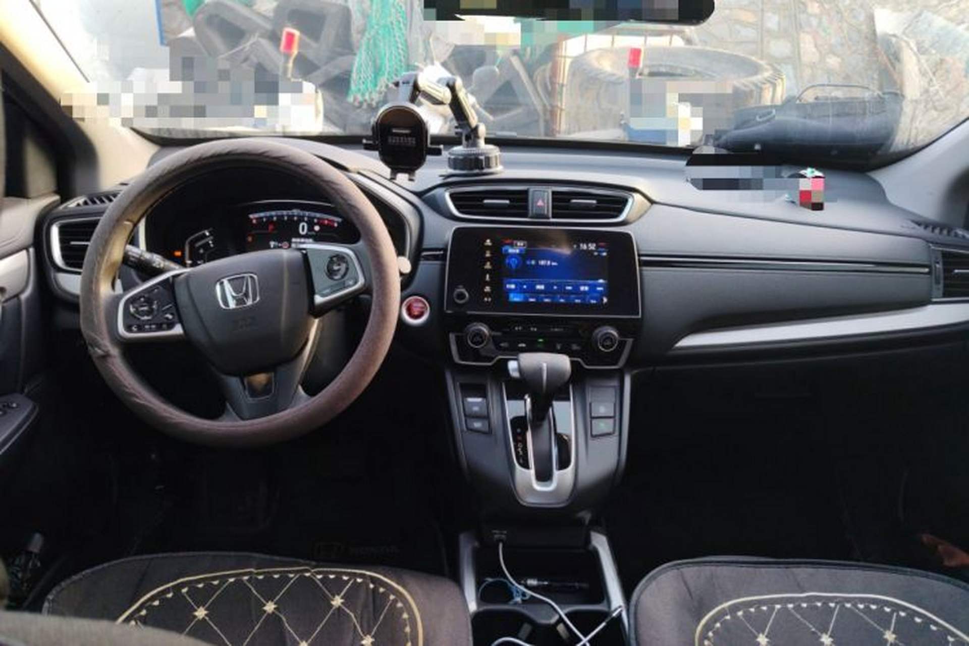 Used Honda CR-V 2021 240TURBO CVT Two-Wheel Drive Urban Edition Center Console