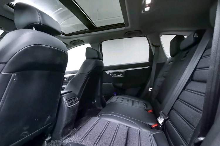 Used Honda CR-V 2021 240TURBO CVT Two-Wheel Drive Urban Edition Interior 6
