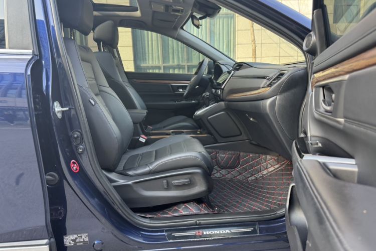 Used Honda CR-V 2021 240TURBO CVT 2WD Fashion Edition Interior 8