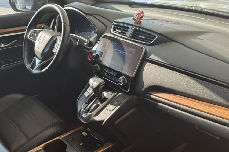 Used Honda CR-V 2021 240TURBO CVT 2WD Fashion Edition Interior 9