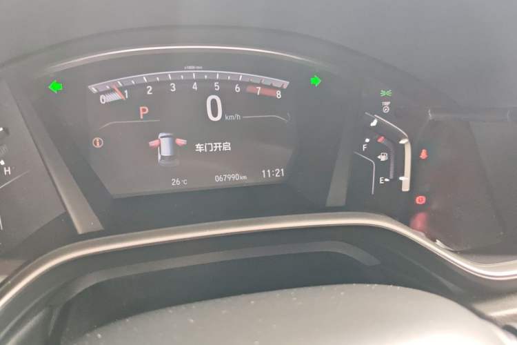 Used Honda CR-V 2021 240TURBO CVT 2WD Fashion Edition Odometer Close Up