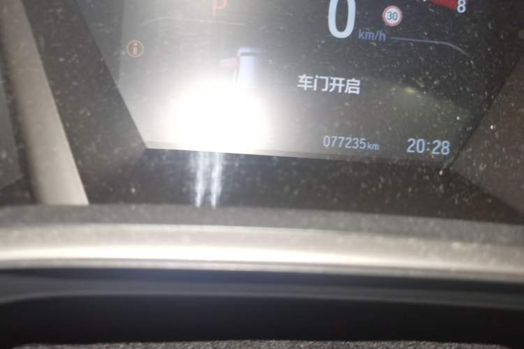 Used Honda CR-V 2021 240TURBO CVT 2WD Fashion Edition Odometer Close Up