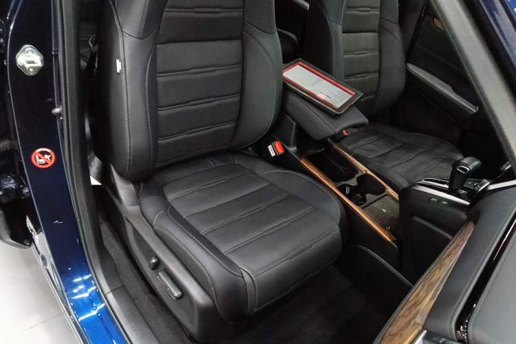 Used Honda CR-V 2021 240TURBO CVT 2WD Fashion Edition Right Front Seat