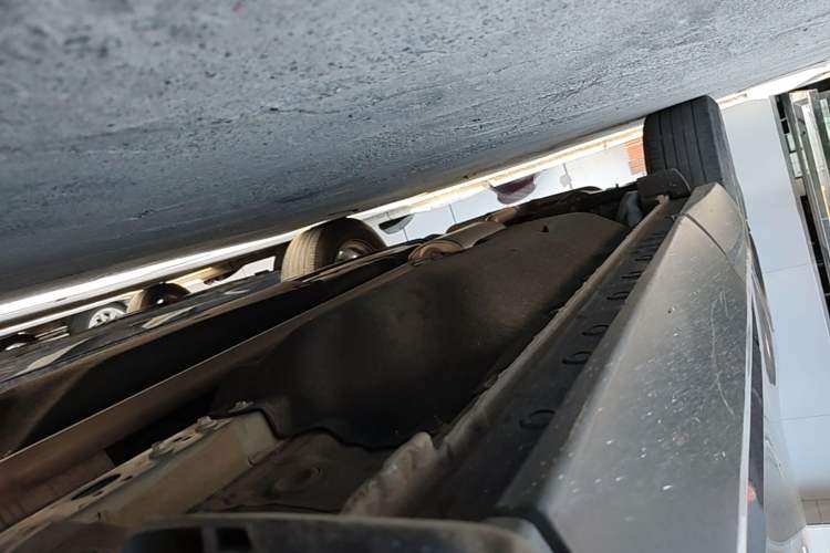 Used Honda CR-V 2021 240TURBO CVT 2WD Fashion Edition Right Side Sill