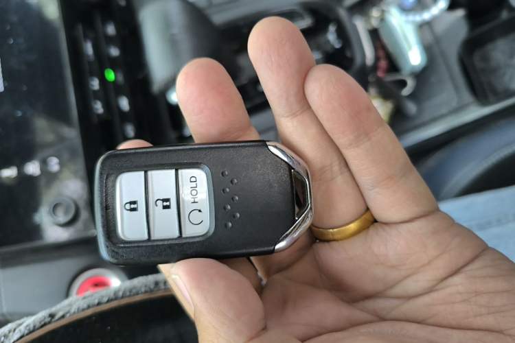 Used Honda CR-V 2021 240TURBO CVT Four-Wheel Drive Black Jazz Edition Vehicle Key
