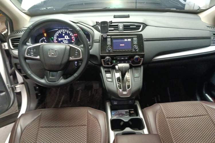 Used Honda CR-V 2021 240TURBO CVT 2WD Comfort Version Center Console