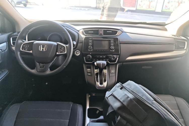 Used Honda CR-V 2021 240TURBO CVT 2WD Comfort Version Center Console