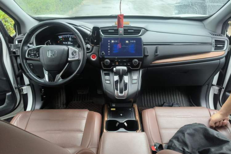 Used Honda CR-V 2021 240TURBO CVT 2WD Fashion Edition Center Console