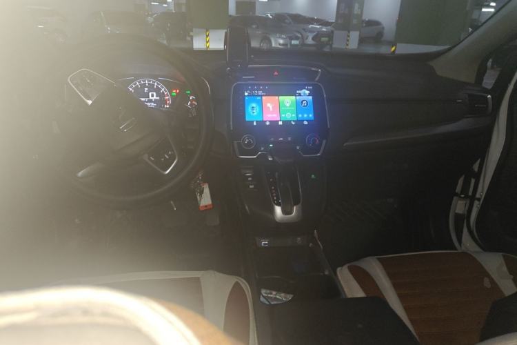 Used Honda CR-V 2021 240TURBO CVT 2WD Comfort Version Center Console