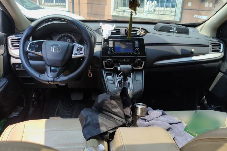 Used Honda CR-V 2021 240TURBO CVT 2WD Comfort Version Center Console