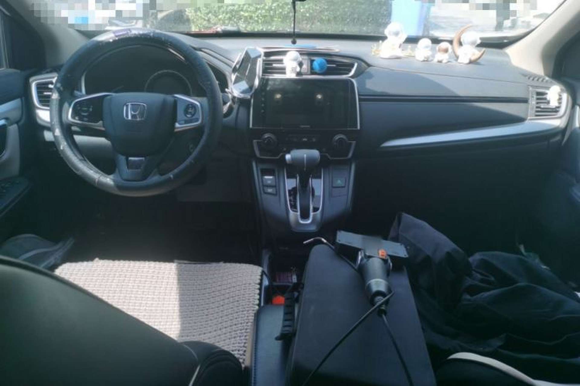 Used Honda CR-V 2021 240TURBO CVT 2WD Comfort Version Center Console