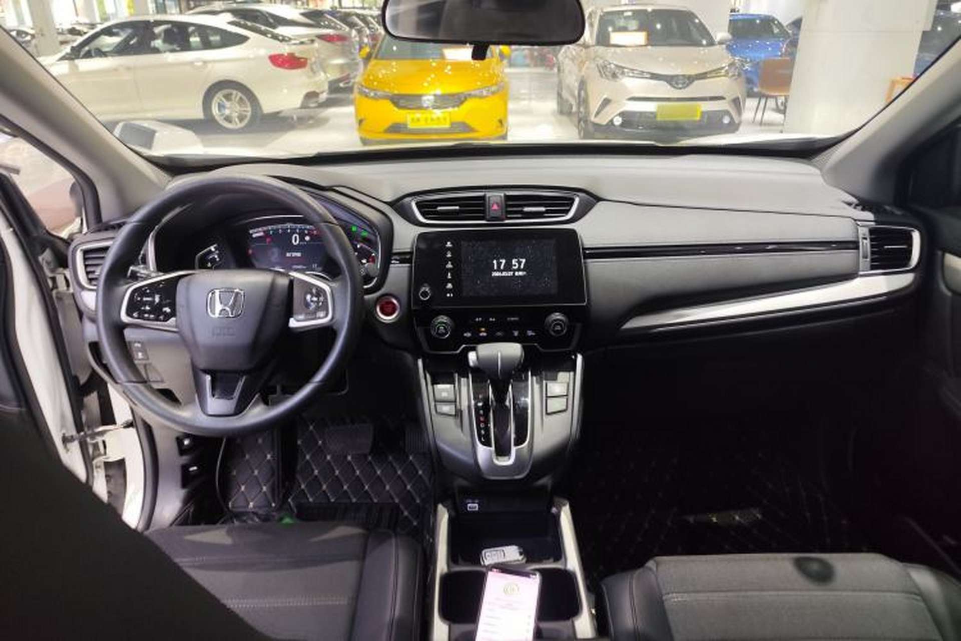 Used Honda CR-V 2021 240TURBO CVT Two-Wheel Drive Urban Edition Center Console