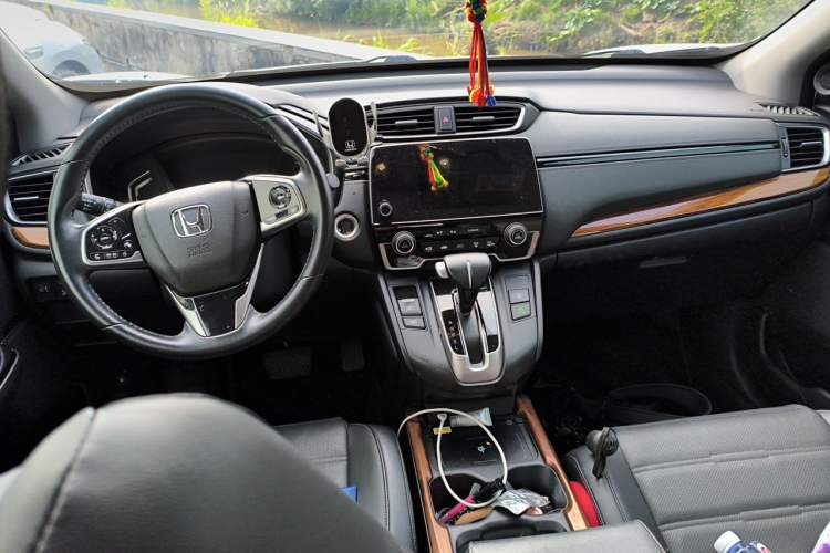 Used Honda CR-V 2021 240TURBO CVT 2WD Fashion Edition Center Console