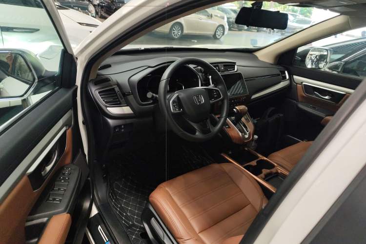 Used Honda CR-V 2021 240TURBO CVT 2WD Comfort Version Driver Seat