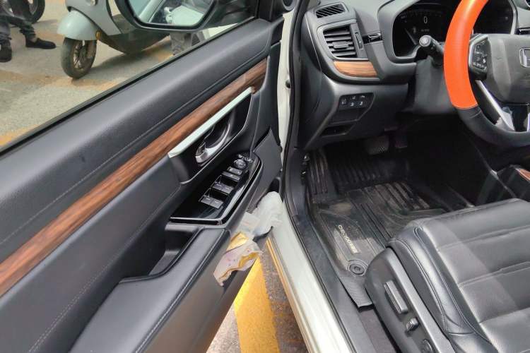 Used Honda CR-V 2021 240TURBO CVT 2WD Fashion Edition Driver Seat