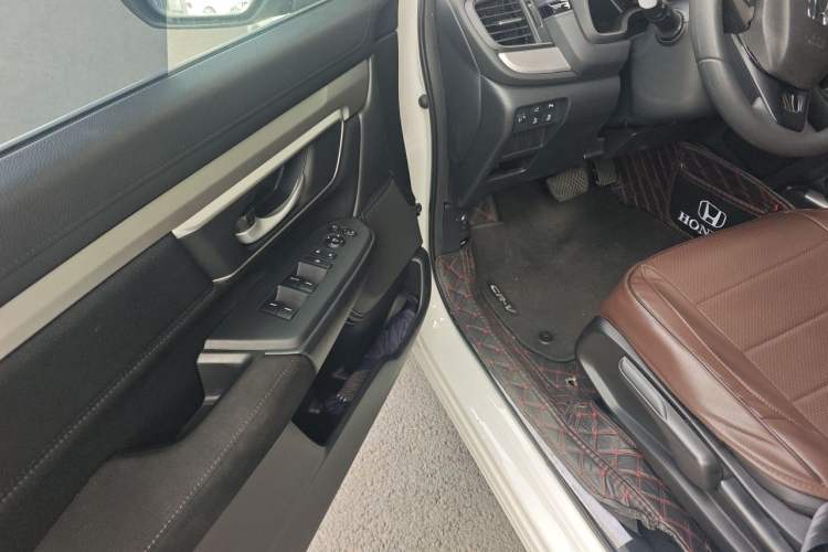 Used Honda CR-V 2021 240TURBO CVT Two-Wheel Drive Urban Edition Driver Seat