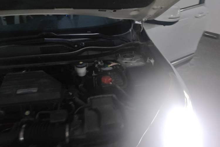Used Honda CR-V 2021 240TURBO CVT 2WD Comfort Version Engine Bay Left