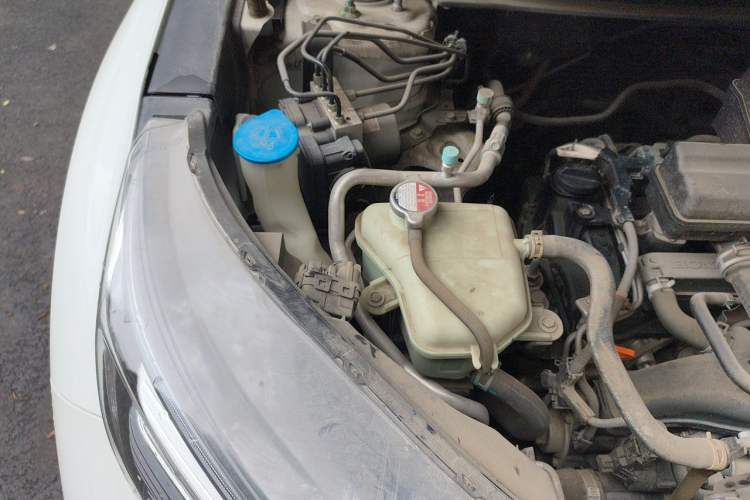 Used Honda CR-V 2021 240TURBO CVT 2WD Comfort Version Engine Bay Right