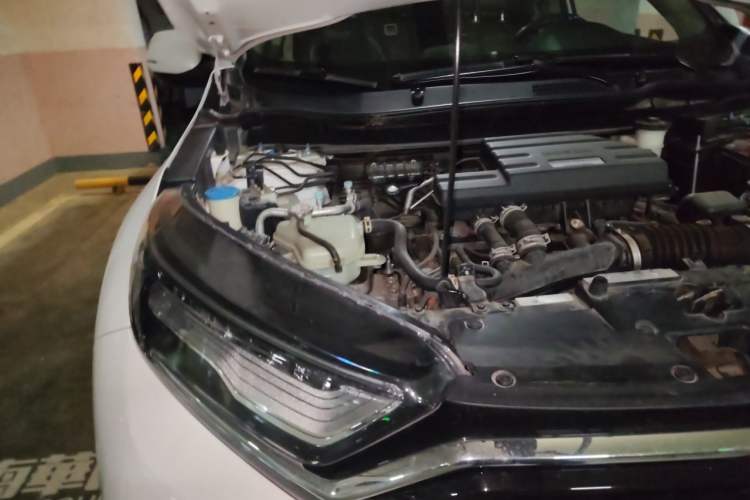 Used Honda CR-V 2021 240TURBO CVT 2WD Comfort Version Engine Bay Right