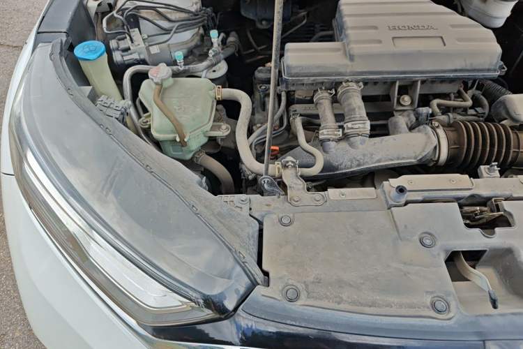 Used Honda CR-V 2021 240TURBO CVT 2WD Comfort Version Engine Bay Right