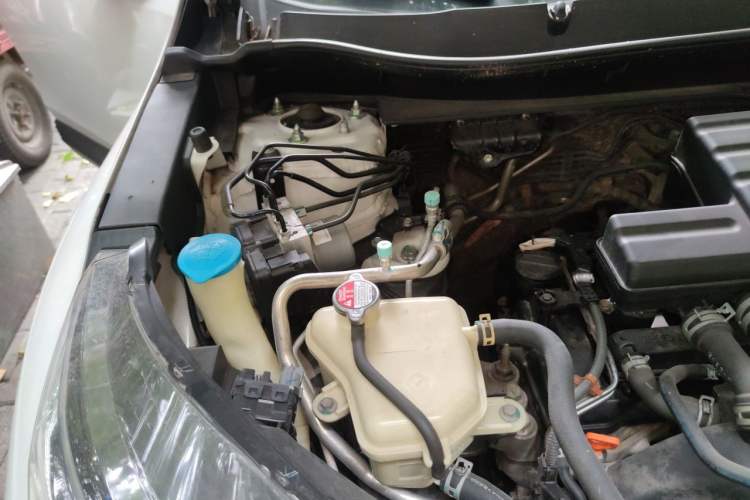 Used Honda CR-V 2021 240TURBO CVT 2WD Comfort Version Engine Bay Right