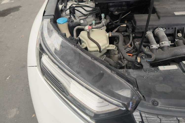 Used Honda CR-V 2021 240TURBO CVT 2WD Comfort Version Engine Bay Right