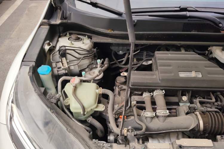Used Honda CR-V 2021 240TURBO CVT 2WD Comfort Version Engine Bay Right