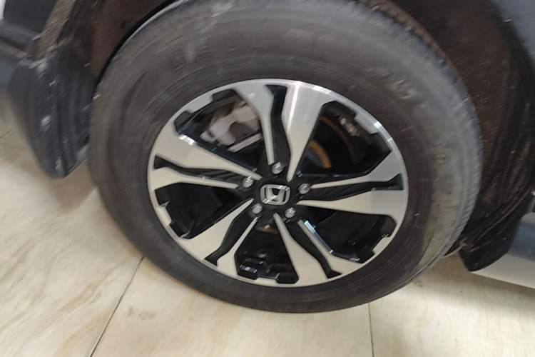 Used Honda CR-V 2021 240TURBO CVT 2WD Comfort Version Exterior 3