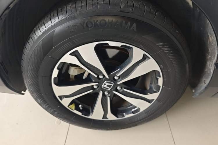 Used Honda CR-V 2021 240TURBO CVT 2WD Comfort Version Exterior 4