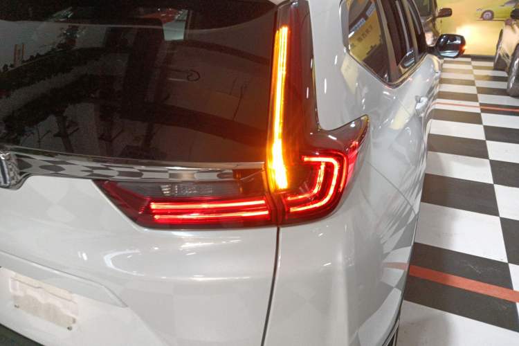 Used Honda CR-V 2021 240TURBO CVT Two-Wheel Drive Urban Edition Exterior 6