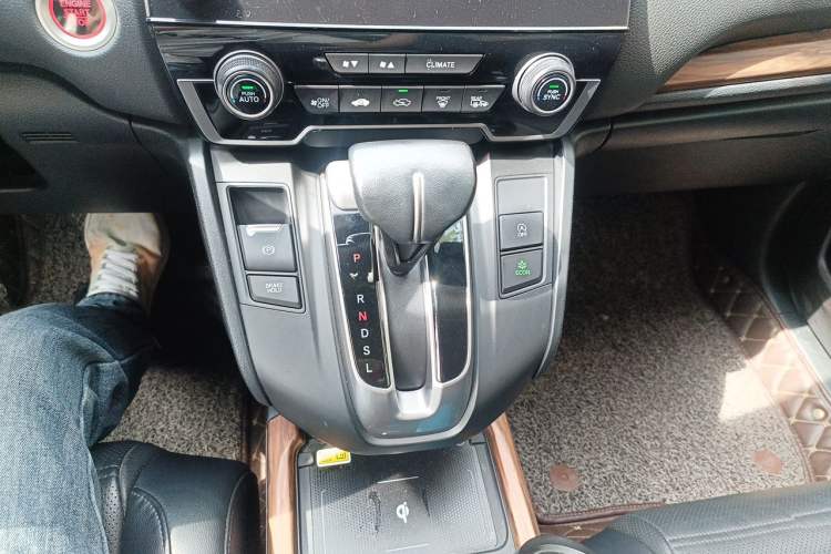 Used Honda CR-V 2021 240TURBO CVT 2WD Fashion Edition Gear Lever