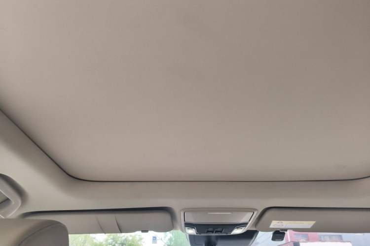 Used Honda CR-V 2021 240TURBO CVT Two-Wheel Drive Urban Edition Headliner