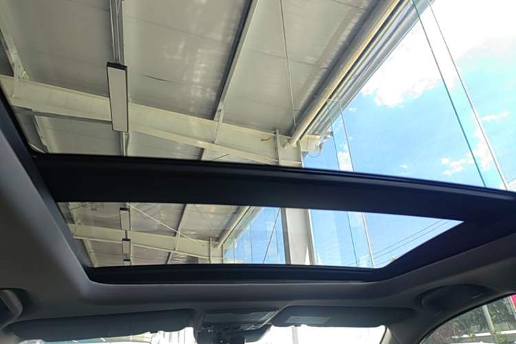 Used Honda CR-V 2021 240TURBO CVT Two-Wheel Drive Urban Edition Headliner