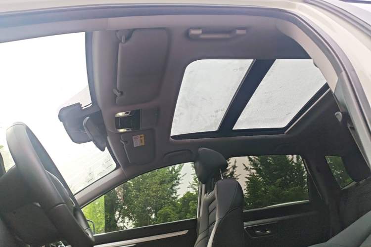 Used Honda CR-V 2021 240TURBO CVT Two-Wheel Drive Urban Edition Headliner
