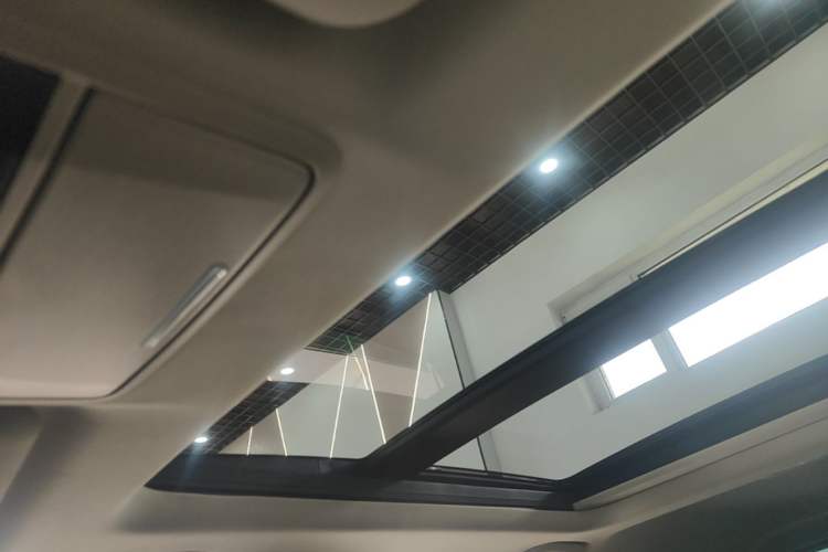 Used Honda CR-V 2021 240TURBO CVT 2WD Comfort Version Headliner