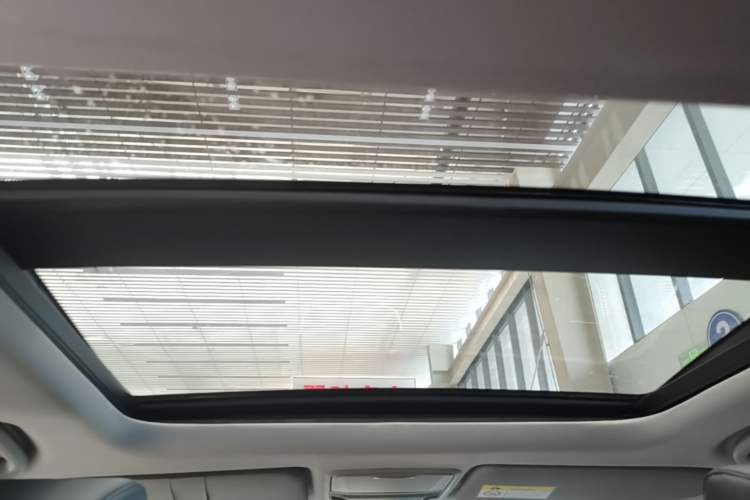 Used Honda CR-V 2021 240TURBO CVT Two-Wheel Drive Urban Edition Headliner
