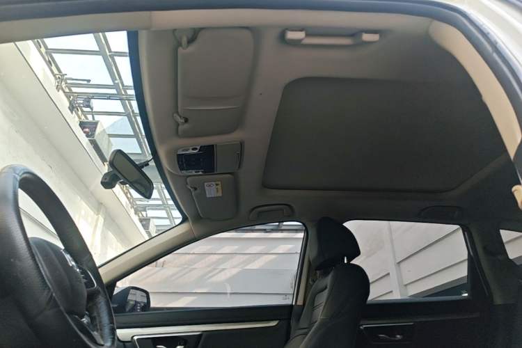 Used Honda CR-V 2021 240TURBO CVT 2WD Comfort Version Headliner