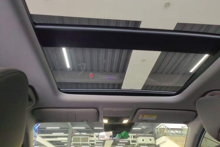 Used Honda CR-V 2021 240TURBO CVT Two-Wheel Drive Urban Edition Headliner