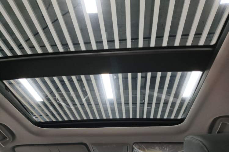 Used Honda CR-V 2021 240TURBO CVT Two-Wheel Drive Urban Edition Headliner