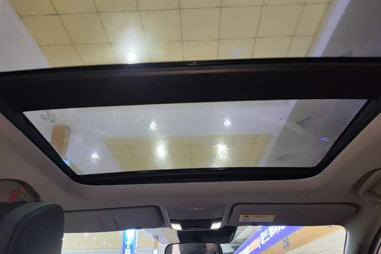 Used Honda CR-V 2021 240TURBO CVT Two-Wheel Drive Urban Edition Headliner