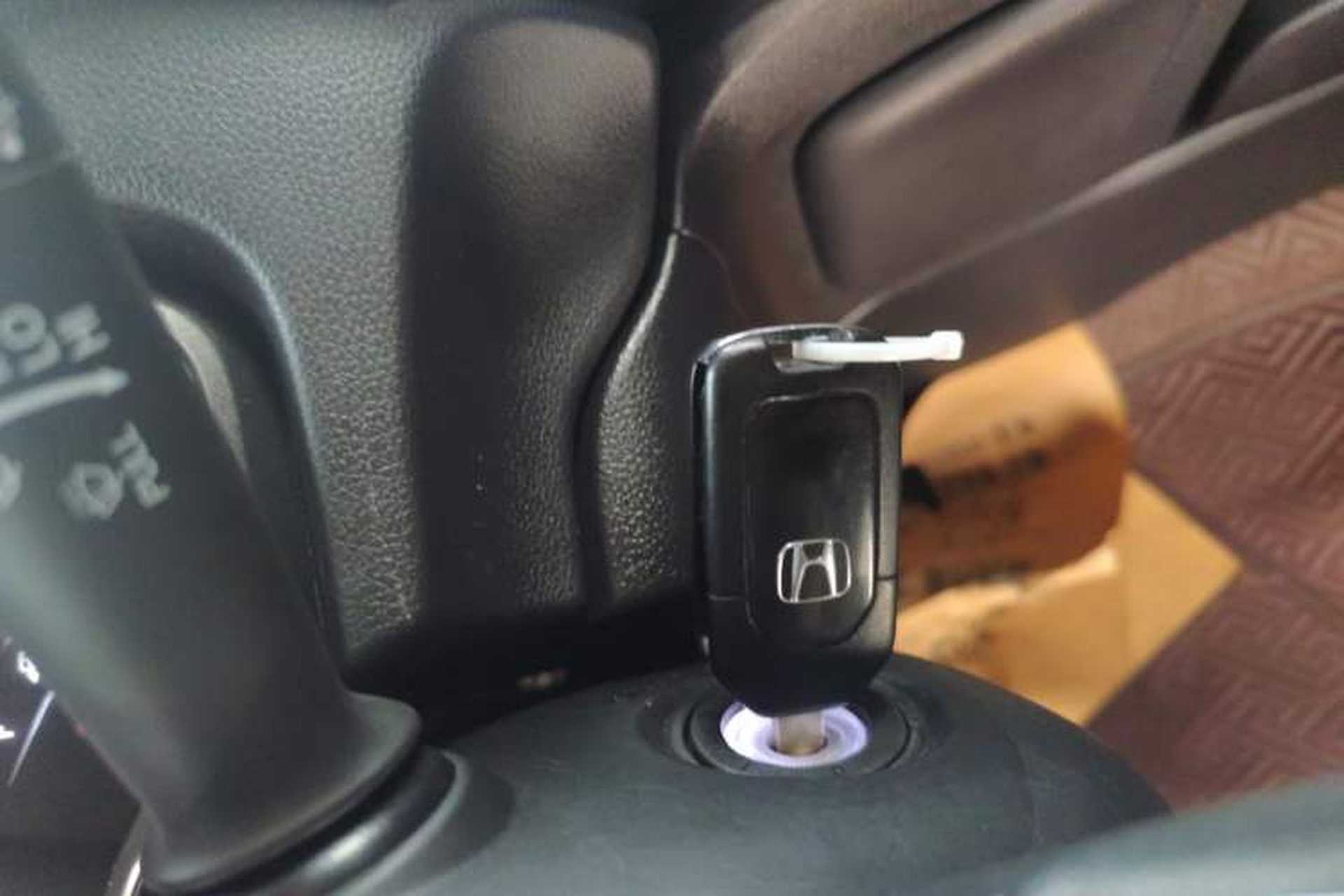 Used Honda CR-V 2021 240TURBO CVT 2WD Comfort Version Interior 1