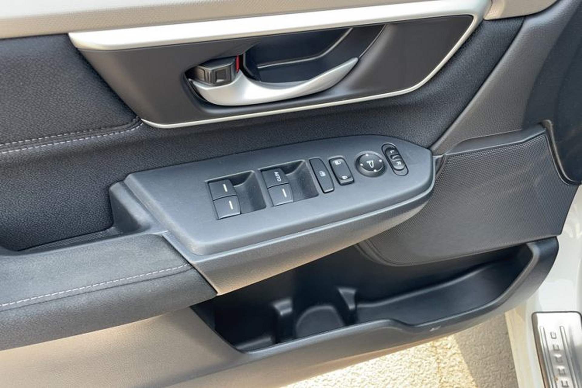 Used Honda CR-V 2021 Rui Hybrid 2.0L 2WD Pure Speed Edition Interior 1