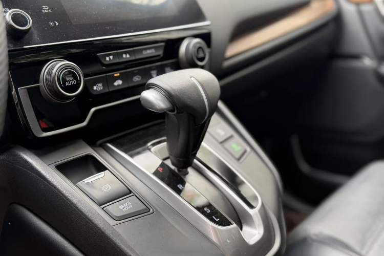 Used Honda CR-V 2021 240TURBO CVT 2WD Fashion Edition Interior 1