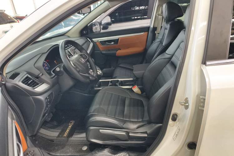 Used Honda CR-V 2021 240TURBO CVT 2WD Comfort Version Interior 1