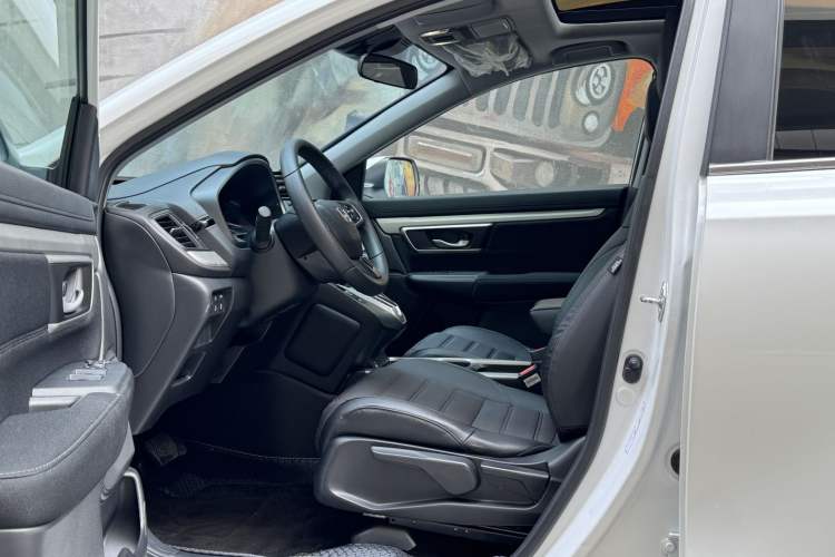 Used Honda CR-V 2021 240TURBO CVT Two-Wheel Drive Urban Edition Interior 2