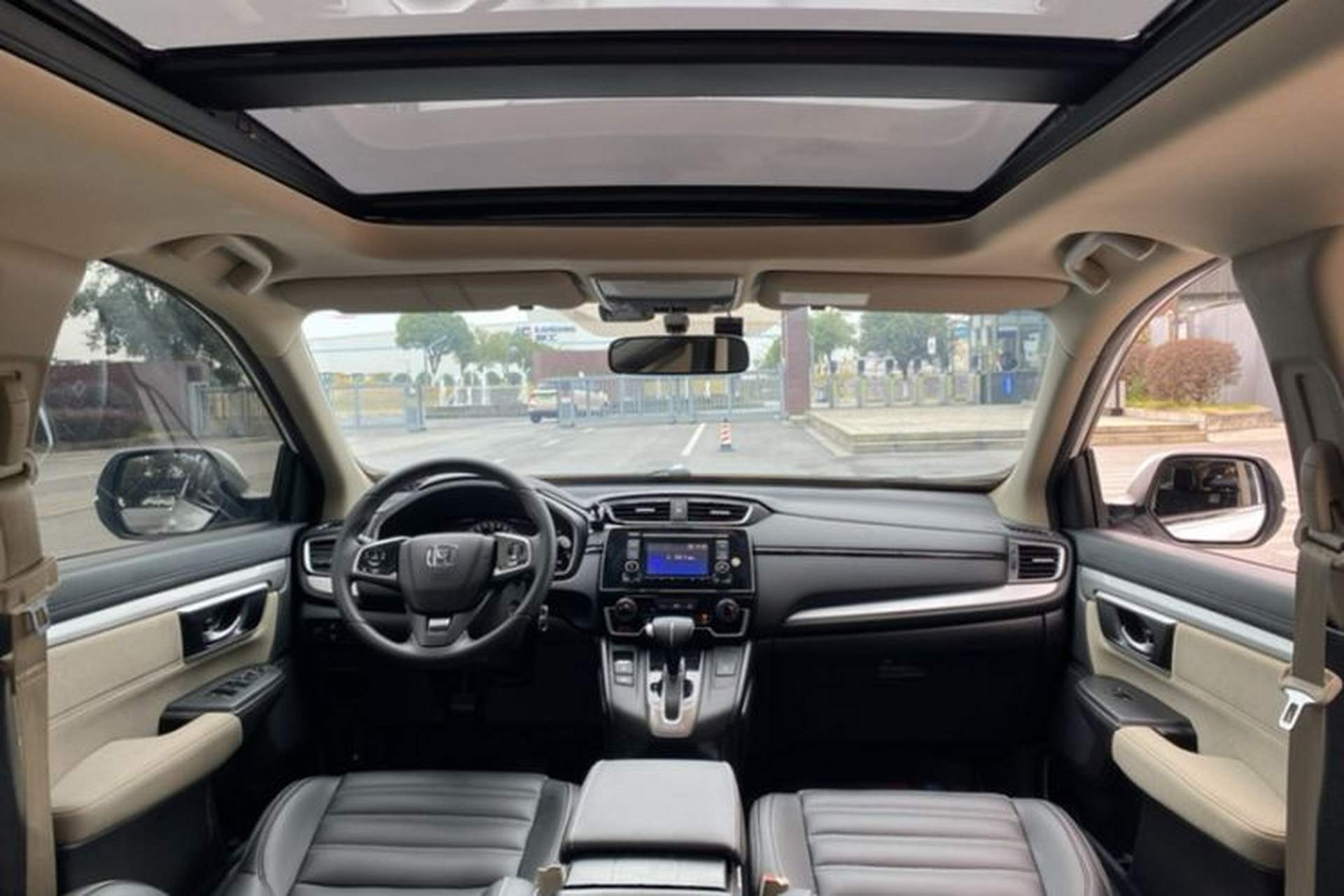 Used Honda CR-V 2021 240TURBO CVT 2WD Comfort Version Interior 2