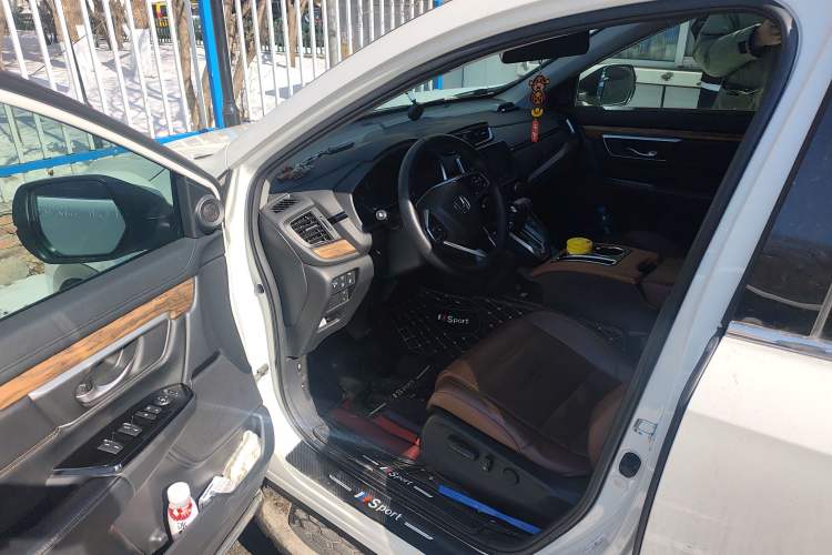 Used Honda CR-V 2021 240TURBO CVT 2WD Fashion Edition Interior 3