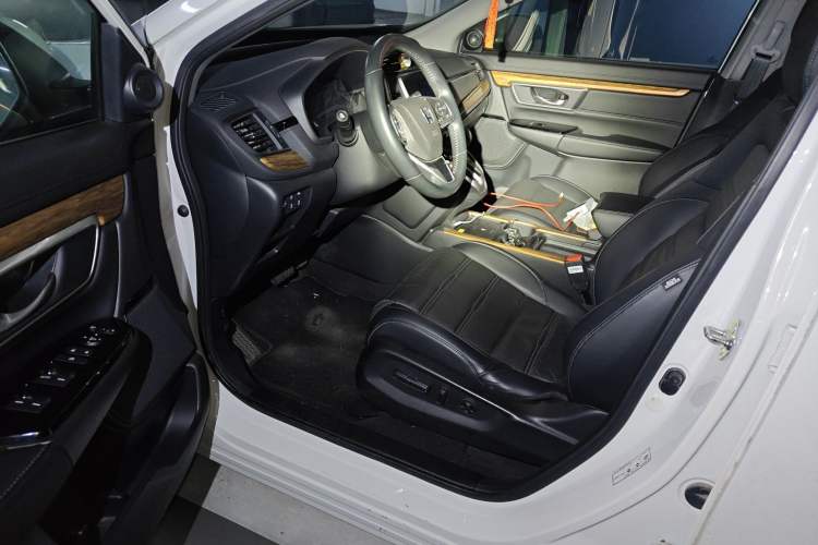 Used Honda CR-V 2021 240TURBO CVT 2WD Fashion Edition Interior 3