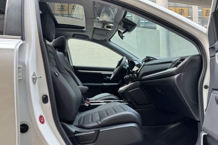 Used Honda CR-V 2021 240TURBO CVT Two-Wheel Drive Urban Edition Interior 3